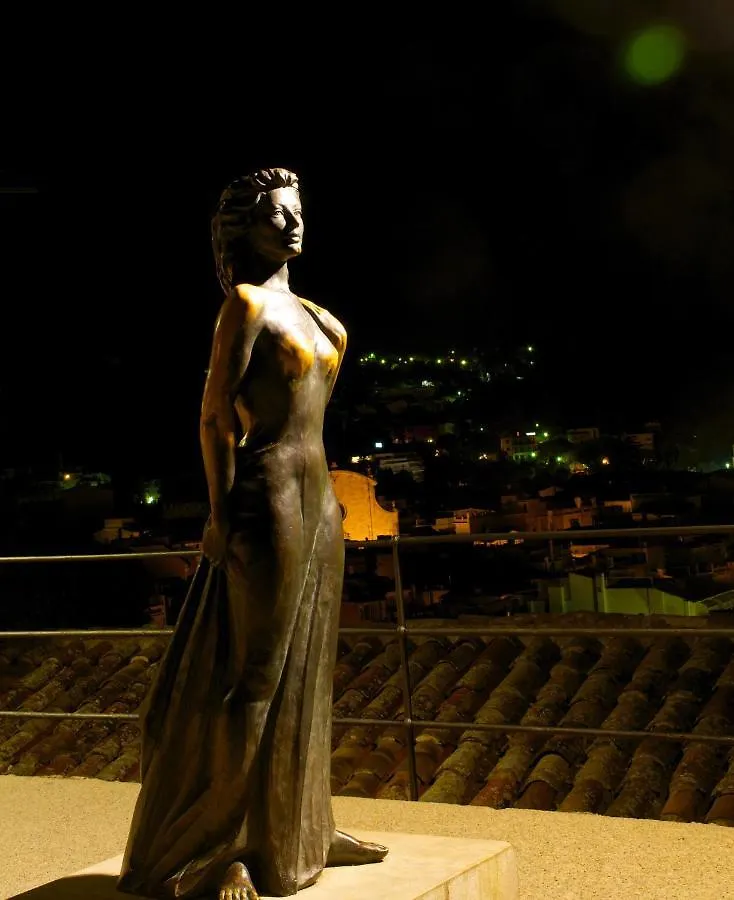 Can Senio 1 Tossa de Mar 0*,